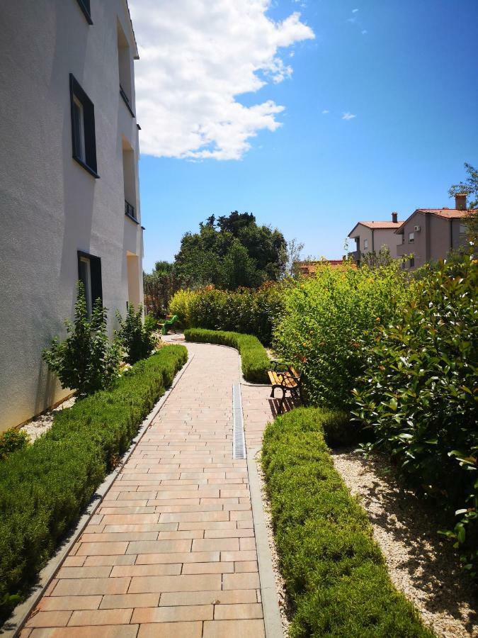 Villa Anja Peroj Exterior photo